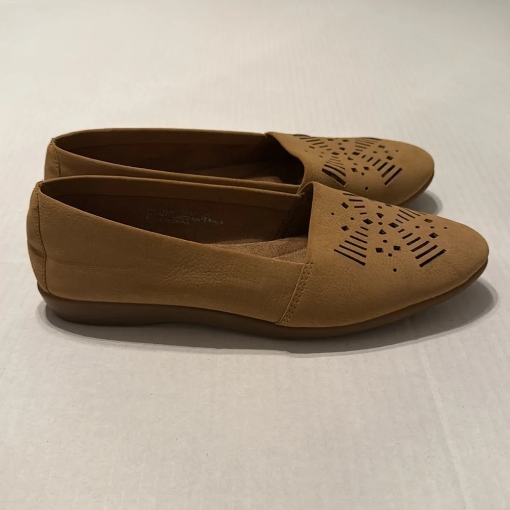 NWT A2 by Aerosoles Women's Tan Trend Right Women's Ballet Flats Size 6 - Picture 4 of 5